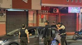 La Policía Nacional realiza constantes operativos durante el toque de queda.