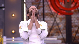 Bastián Napolitano gana el reto de salvación y sube al balcón.