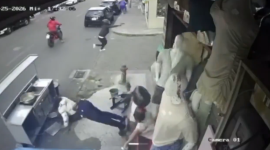 Dos hombres armados atacaron a personas en una calle de Carapungo.