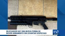 El cargamento ilícito salió desde Guayaquil con destino a Manabí. Las investigaciones señalan al grupo terrorista "Los Lobos" como responsables. Un reportaje de Catalina García