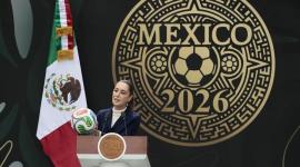 La presidenta de México, Claudia Sheibaum, participa en una rueda de prensa sobre la Copa Mundial de 2026, este 10 de noviembre de 2025, en el Complejo Cultural Los Pinos de la Ciudad de México (México).