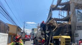 Una loza se vino abajo la mañana de este sábado 28 de marzo del 2026 en el sector de Tumbaco, en el nororiente de Quito.