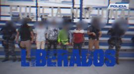 Captura del video que la Policía Nacional publicó tras la liberación de cuatro ciudadanos colombianos que estaban secuestrados en la provincia de El Oro.