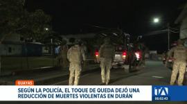 Policía reporta cero asesinatos durante las horas de toque de queda en Durán.  Advierten que la violencia criminal se desplazó fuera del horario de restricción. Un reportaje de Ever Moreira