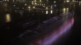 Recreación a escala 1:1 del Titanic saliendo de los muelles de Belfast utilizando 1000 drones
