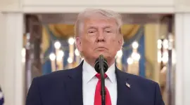 Trump advierte a Irán que tiene 48 horas para llegar a un acuerdo sobre Ormuz