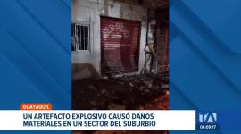 La explosión registrada en la madrugada del domingo en Guayaquil alarmó a los vecinos del suburbio. La onda expansiva causó daños en 12 casas. Un reportaje de Camila Guevara