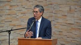 El juez Raúl Llasag Fernández presentó su renuncia irrevocable a la Corte Constitucional