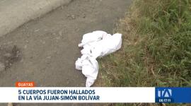 Encuentran cinco cuerpos en la vía Jujan-Simón Bolívar en Guayas. Investigaciones apuntan a que sicarios se disfrazaron de policías para cometer el crimen. Un reportaje de Paula Kuhn