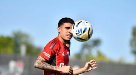 El futbolista ecuatoriano Kendry Páez en un entrenamiento de River Plate