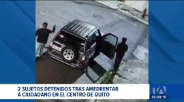 Un ciudadano fue amedrentado en pleno centro de Quito. Las imágenes de seguridad fueron clave para la detención de los responsables. Un reportaje de Ismenia Solórzano