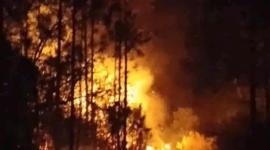 El incendio forestal en Cuba continúa activo.