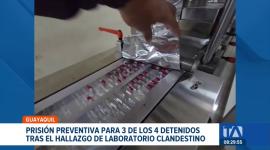 Se dictó prisión preventiva para tres implicados del laboratorio ilegal en Guayaquil. Se investiga si los medicamentos fueron distribuidos a hospitales. Un reportaje de Catalina García