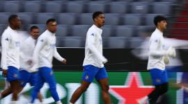 Jude Bellingham, del Real Madrid, asiste al entrenamiento del equipo en Múnich, Alemania, el 14 de abril de 2026. El Real Madrid se enfrentará al Bayern de Múnich en el partido de vuelta de los cuartos de final de la Liga de Campeones de la UEFA el 15 de abril en Múnich.