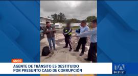 El agente fue separado de la institución tras ser acusado de solicitar USD 300 a un conductor de transporte público para no multarlo. Un reportaje de Juan Miguel Rodríguez