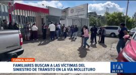 Los cuerpos de las personas que fallecieron en el bus que se precipitó a una quebrada en la vía Cuenca – Molleturo, aún no han sido identificados. Tres días después del siniestro, los médicos forenses trabajan a contrarreloj para determinar sus nombres.