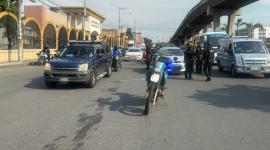 La av. 25 de Julio fue cerrada al tránsito por una hora, mientras la Policía tomaba procedimiento de un ataque armado este 20 de abril de 2026.