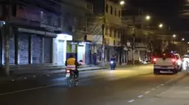 Durante el toque de queda se restringue la libertad de tránsito