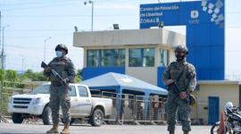 Decreto 366: Noboa firma nuevo reglamento para cárceles en Ecuador