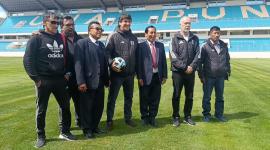 Jean Ferrari y Mano Menezes en el Estadio de la UNA.