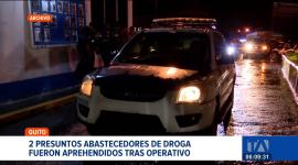 La Policía Nacional capturó a dos sujetos señalados como los principales proveedores de estupefacientes en el centro de Quito. Un reportaje de Brigette Mancheno