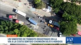 El accidente provocó largas filas de vehículos durante varias horas, complicando el ingreso y salida de Guayaquil. Un reportaje de Paula Kuhn