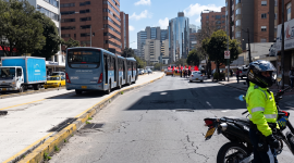 Manifestación en la av. 6 de Diciembre en Quito