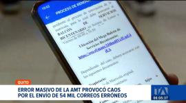 Una falla técnica provocó el envío masivo de notificaciones sobre renovación de especies, lo que generó aglomeraciones y confusión en los centros de atención. Un reportaje de Juan Miguel Rodríguez