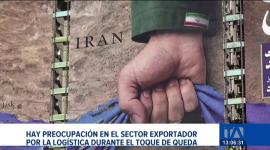 Los sectores camaronero y bananero alertan sobre el impacto de la medida; el 75% del flujo de contenedores se concentra en horas críticas cercanas a la restricción, lo que pone en riesgo sus proyecciones.