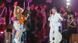 Shakira y Maria Bethânia ensayando en Copacabana