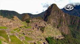 Una ciudad construida con precisión milimétrica en lo alto de los Andes. Permaneció oculta hasta 1911, conservando su esencia intacta. Hoy es uno de los destinos más impactantes del mundo y símbolo del ingenio inca.