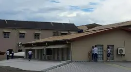 Adolescente abre fuego en escuela en Brasil y deja dos muertos