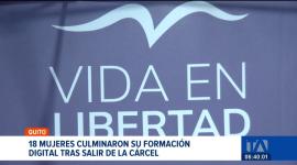 Un grupo de mujeres que cumplieron sentencia en centros de rehabilitación culminaron con éxito un programa de capacitación tecnológica. Un reportaje de Brigette Mancheno