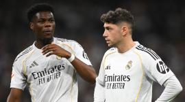 Aurélien Tchouameni y Federico Valverde, durante el partido de liga contra el Girona, el 10 de abril en Madrid.