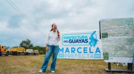 La prefecta del Guayas, Marcela Aguiñaga, en un evento en el cantón Pedro Carbo, el 29 de abril de 2026.