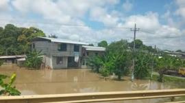 Las fuertes lluvias ocaionaron inundaciones en el cantón Balzar, en Guayas.