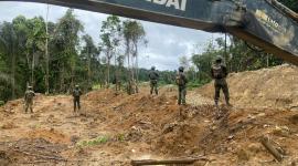 El hallazgo de la red de electricidad en Sucumbíos se dio durante un patrullaje militar por la frontera
