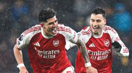 Piero Hincapié es campeón de la Premier con Arsenal