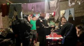 La Policía ejecutó allanamientos en siete provincias en busca de una supuesta de red internacional de tráfico de explosivos.