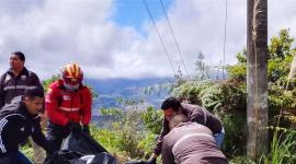 Dos cuerpos sin vida fueron hallados en una quebrada de Loja.