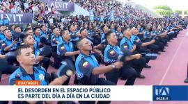 El Municipio incorporó un nuevo contingente de uniformados con el objetivo de recuperar y ordenar el espacio público de Guayaquil. Un reportaje de Ever Moreira