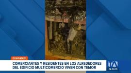 El tiempo legal para que los propietarios intervengan la estructura está por expirar. Los dueños de locales aledaños denuncian robos y amenazas. Un reportaje de Ever Moreira