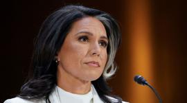 El presidente estadounidense elogió de inmediato la gestión de Gabbard al frente de la DNI.