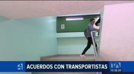 Dirigentes de 55 operadoras analizaron los requisitos previos al alza del pasaje a 40 centavos desde 2027; asesores técnicos advierten la necesidad de cambiar el modelo de pago.