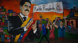 Un mural que representa al expresidente venezolano Nicolás Maduro en Caracas, el 13 de mayo de 2026. © Federico PARRA