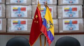 China ya influye en cómo Ecuador consume, se mueve y financia su desarrollo