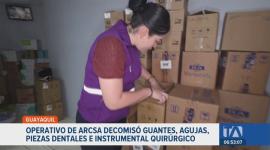 Un operativo de Arcsa a un local de venta de suministros médicos terminó con su clausura inmediata al detectarse productos sin registro sanitario. Un reportaje de Camila Guevara