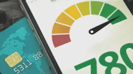 El número del puntaje crediticio va de 1 a 1 000 puntos, mientras más alto sea el puntaje es mayor la confianza de una entidad financiera.
