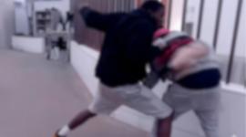 Un estudiante fue golpeado en los exteriores de un plantel educativo en el norte de Quito.