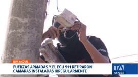 Ambas entidades desplegaron un operativo masivo en varios distritos de Guayaquil para desmantelar sistemas de monitoreo clandestinos. Un reportaje de Paula Kuhn